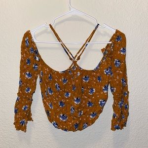 inTu floral criss cross neckline top